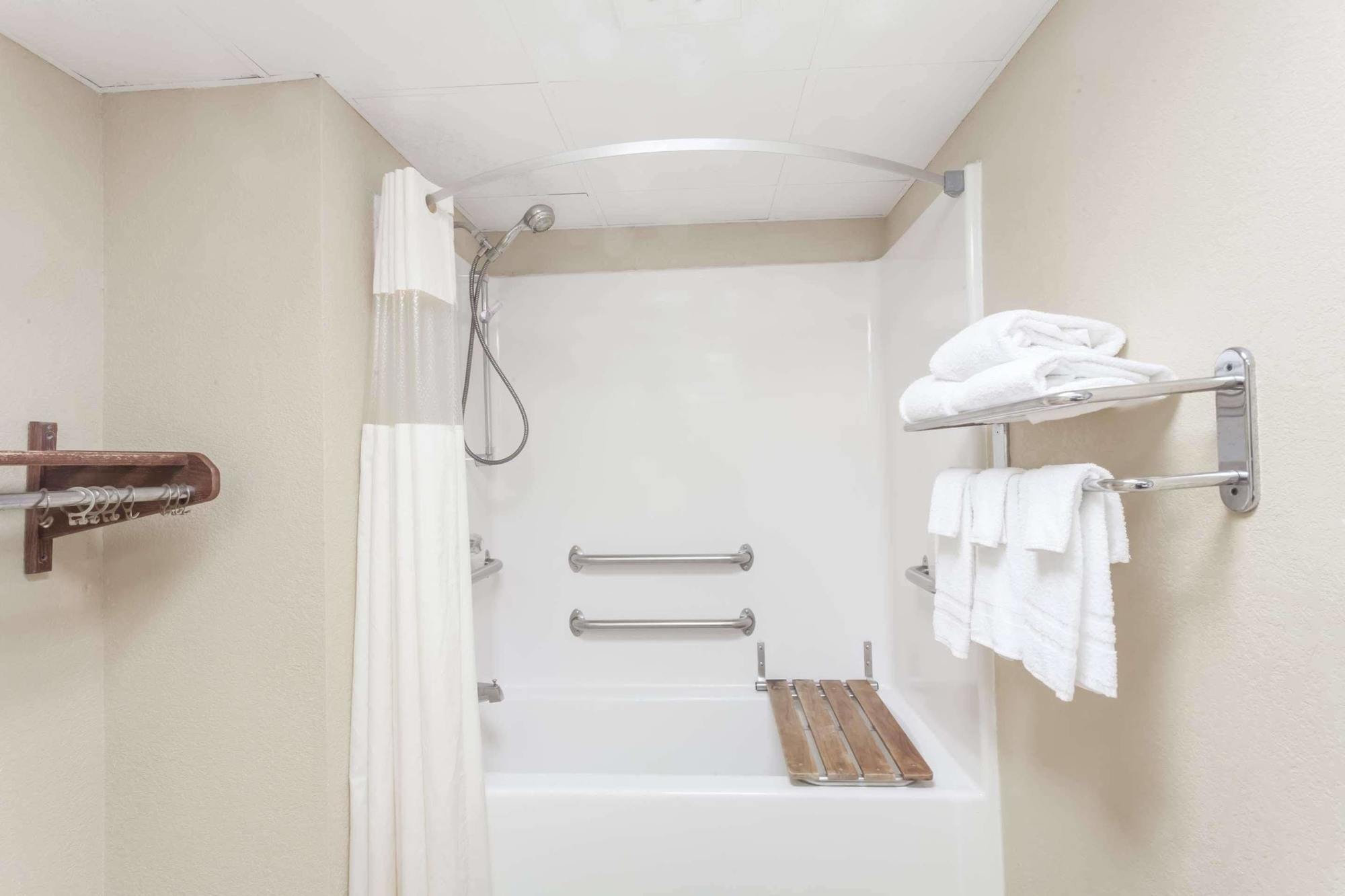 Days Inn By Wyndham Goodlettsville Nashville Екстериор снимка
