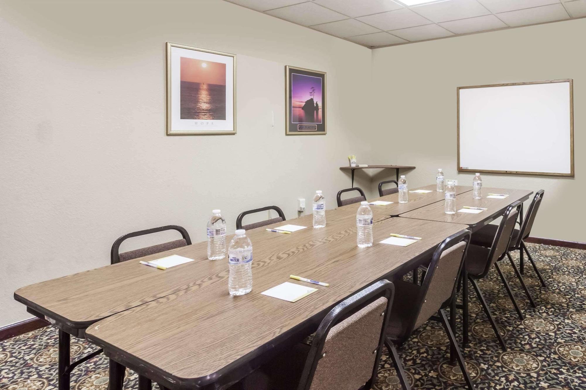 Days Inn By Wyndham Goodlettsville Nashville Екстериор снимка