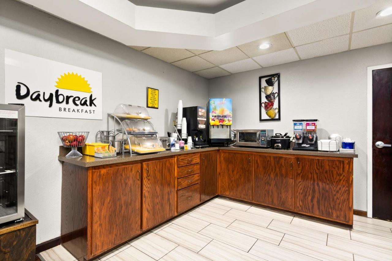 Days Inn By Wyndham Goodlettsville Nashville Екстериор снимка